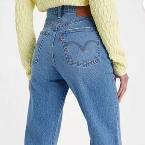 Levi’s Ribcage Straight Jeans
